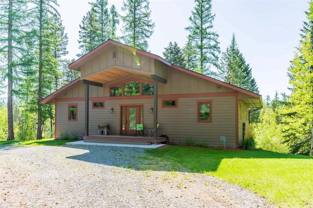 Columbia Falls, MT property